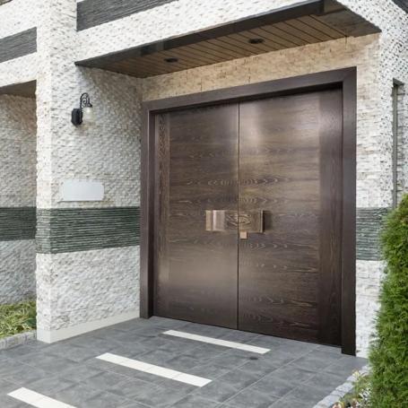 V.05 Usa exterior cu 2 canate mobile