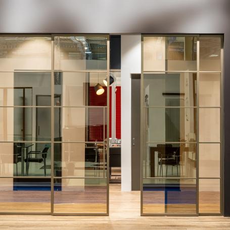 GLS.02 - Usa glisanta de interior cu sticla